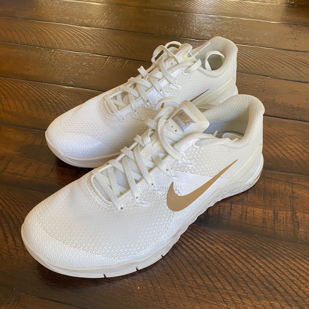 Nike metcon 4 training shoes - white